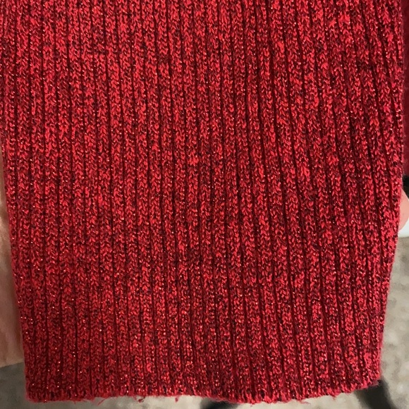 Objects Dart red O/S sparkly rhinestone Tunic sweater -Size Medium - Picture 8 of 10